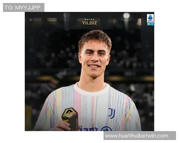 伊尔迪兹赛后与大卫路易斯合影留念称赞传奇球员的精彩表现